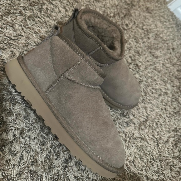 Ultra mini boots - Picture 2 of 5